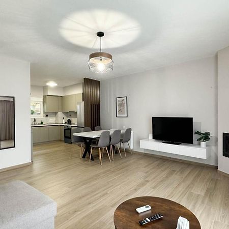 V&P House Meteora Lägenhet Kalampaka Exteriör bild